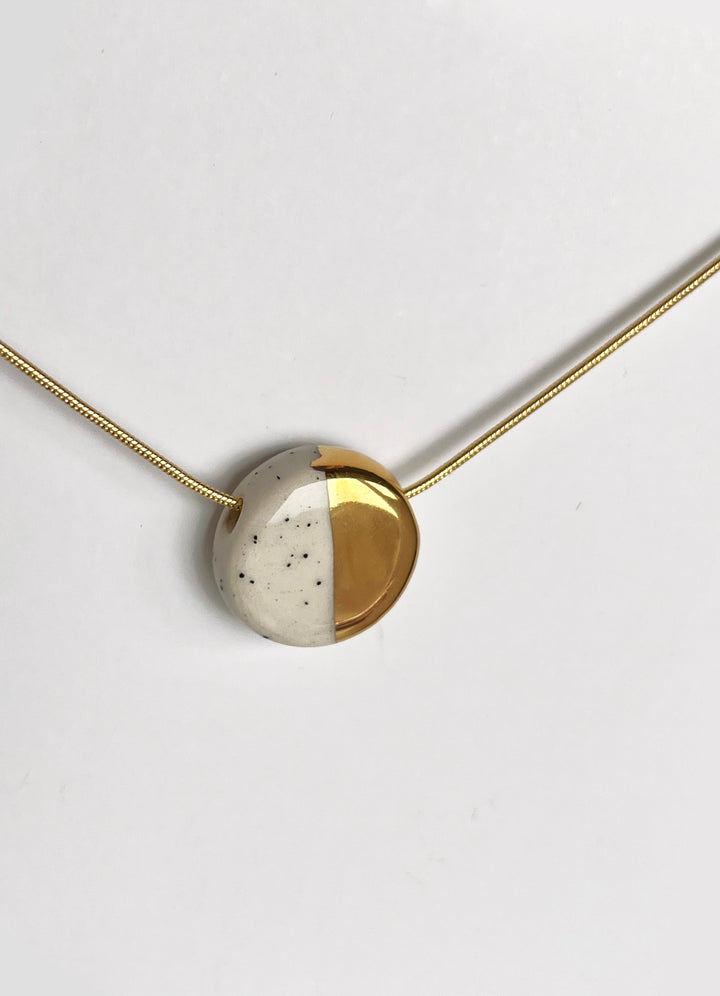 Hand Made Circle necklace white and gold by Julia Fraia